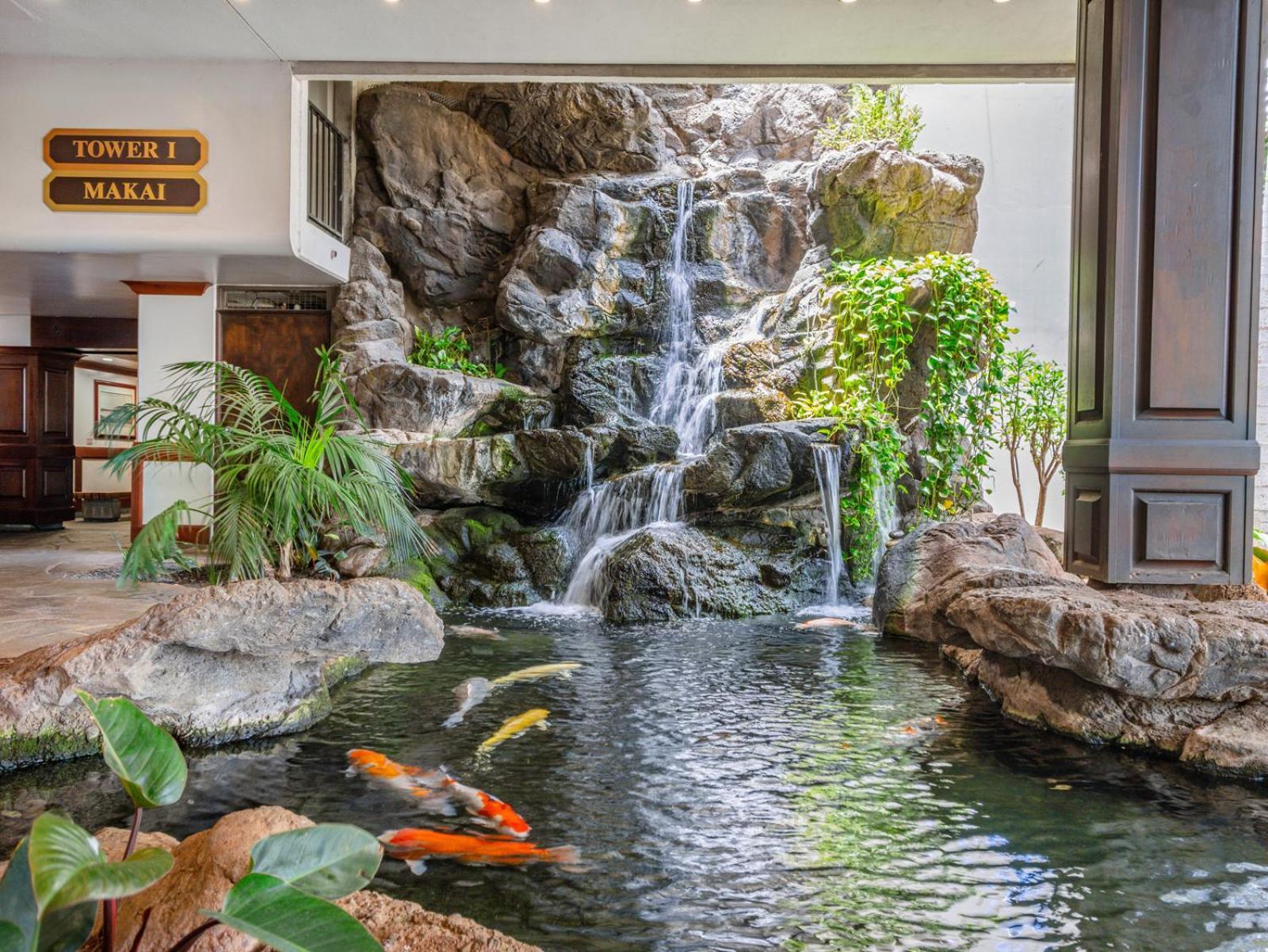 Cozy Waikiki Getaway, Stroll To Beach With Free Parking Хонолулу Екстериор снимка