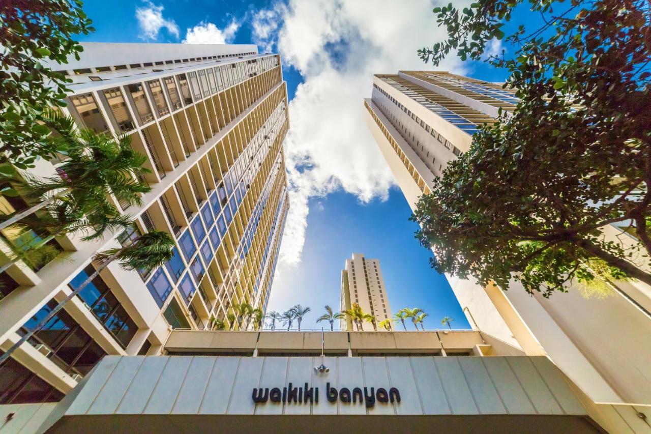 Cozy Waikiki Getaway, Stroll To Beach With Free Parking Хонолулу Екстериор снимка
