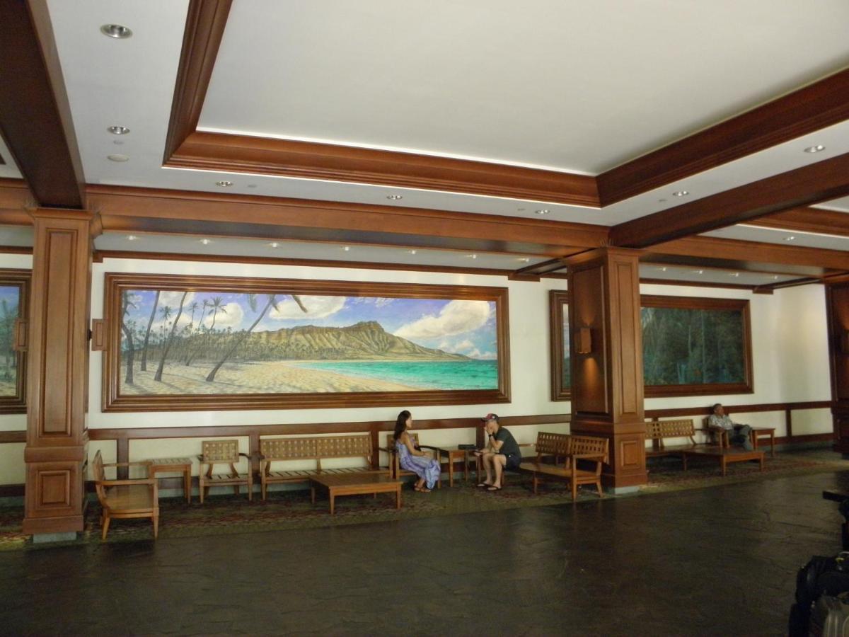 Cozy Waikiki Getaway, Stroll To Beach With Free Parking Хонолулу Екстериор снимка